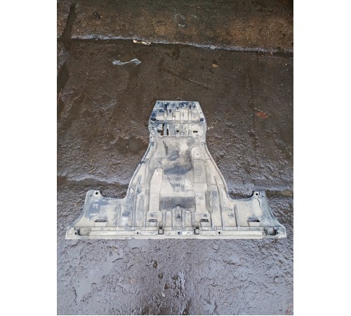 Защита антигравийная задняя