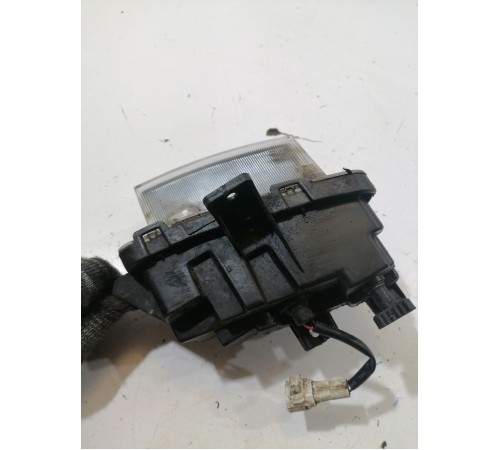 Фара противотуманная левая