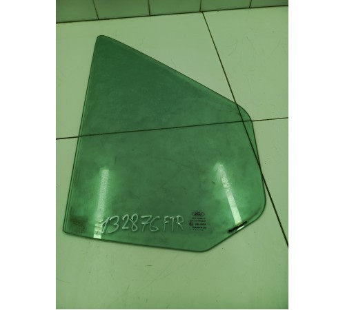 Стекло двери переднее левое