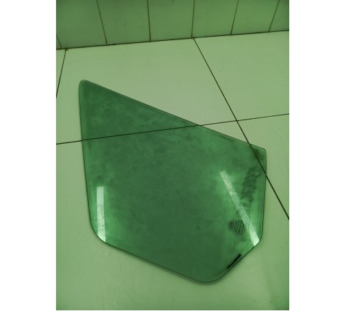 Стекло двери переднее левое