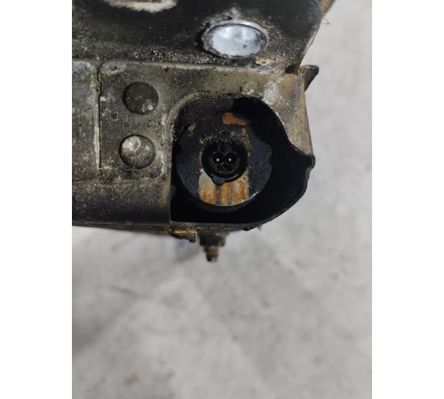 Подушка безопасности переднего пассажира коленная