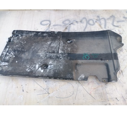 Защита днища антигравийная правая