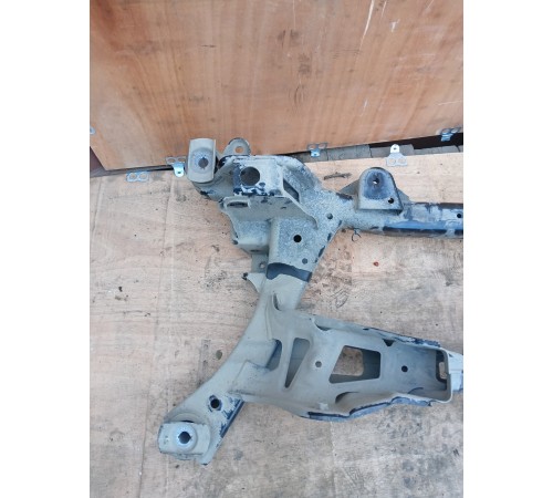 Балка (подрамник) задняя