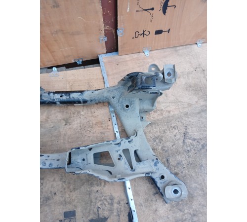 Балка (подрамник) задняя