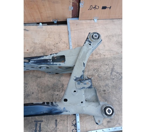 Балка (подрамник) задняя