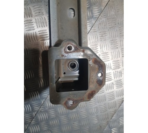 Усилитель бампера задн.