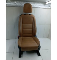 Сиденье переднее левое