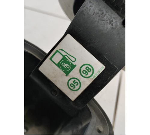 Лючок бензобака