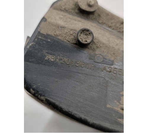 Лючок бензобака