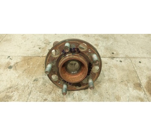 Ступица задняя левая