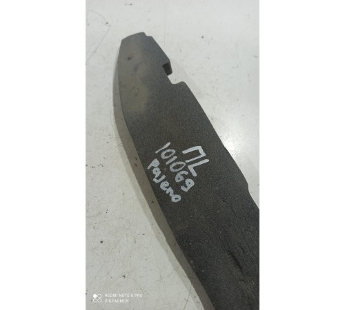 Уплотнитель крыла передний левый