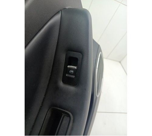 Обшивка двери задняя левая