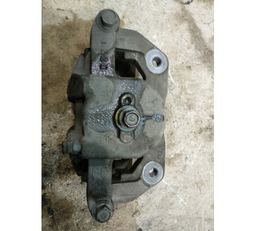 Суппорт передний левый