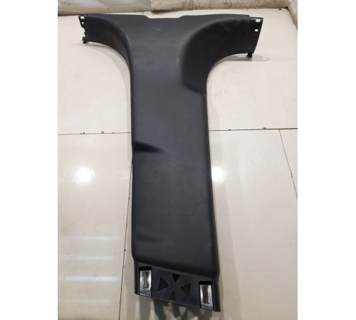 Обшивка центральной стойки (левая, нижняя)