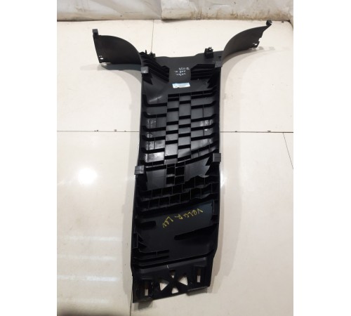 Обшивка центральной стойки (левая, нижняя)