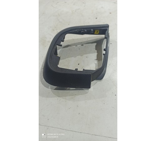 Накладка воздушного дефлектора левая