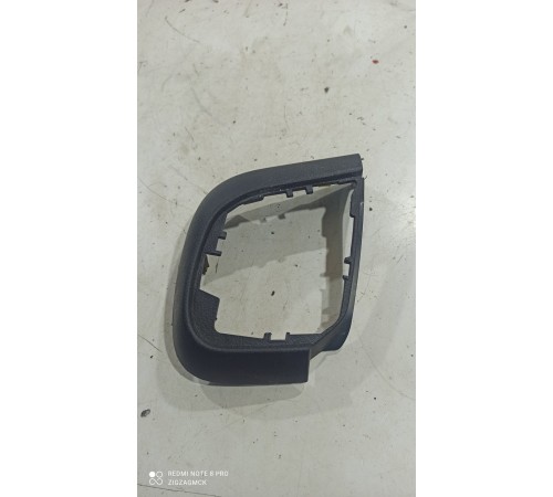 Накладка воздушного дефлектора левая