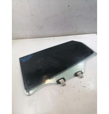  Стекло двери заднее левое