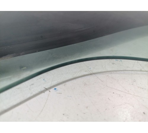  Стекло двери заднее левое