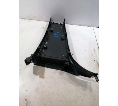 Обшивка центральной стойки правая нижняя