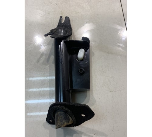 Кронштейн сиденья (левый)