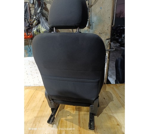 Сиденье переднее правое