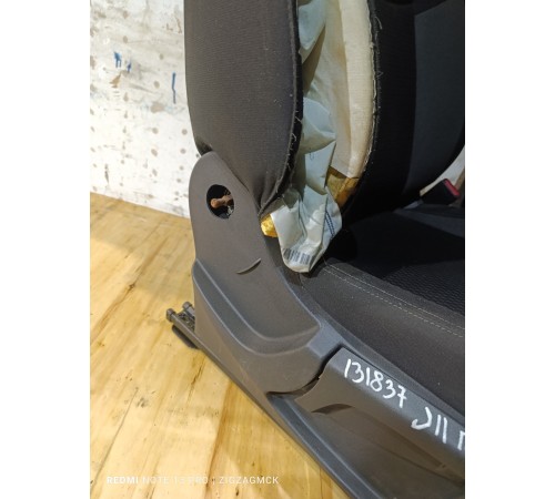 Сиденье переднее правое