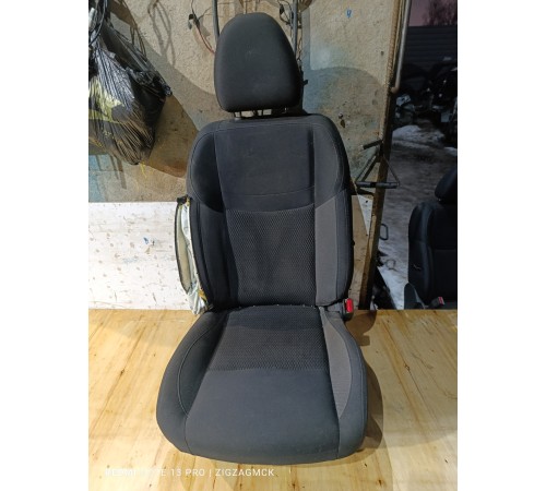 Сиденье переднее правое