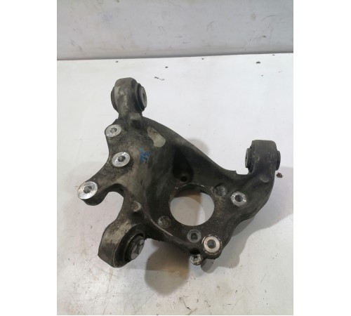 Кулак поворотный задний левый