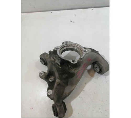 Кулак поворотный задний левый