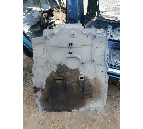 Защита двигателя пластиковая