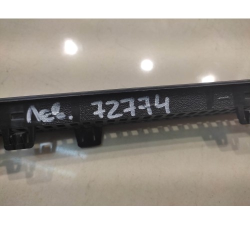 Накладка лобового (левая)