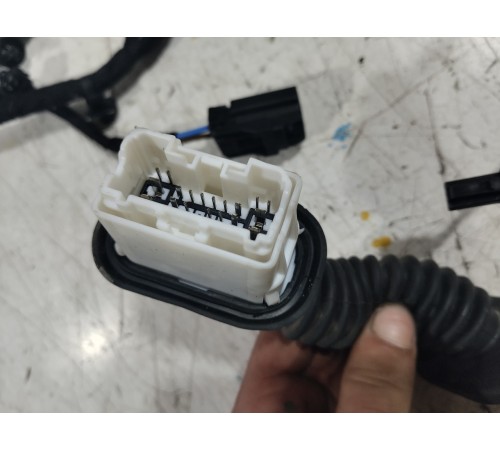 Электропроводка двери задняя левая