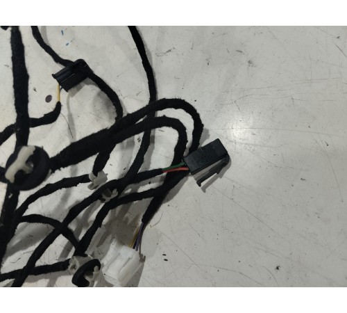 Электропроводка двери задняя левая