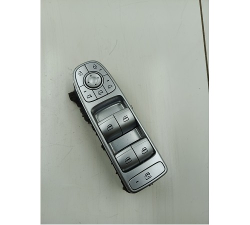 Блок управления стеклоподъемниками передний левый