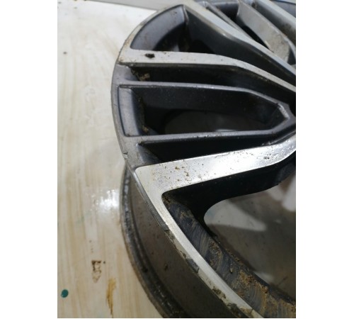 Диск литой R18