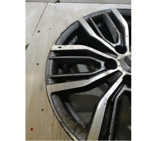 Диск литой R18