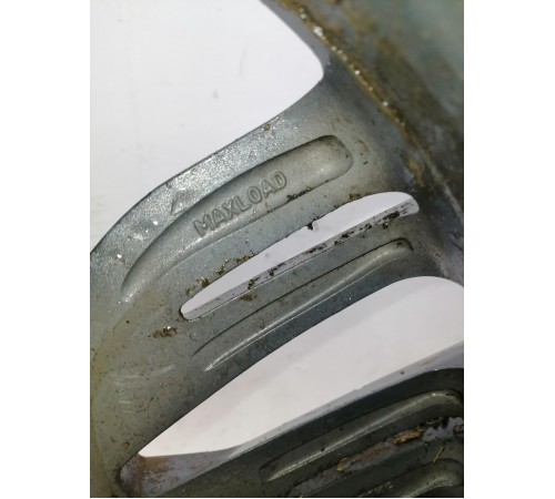 Диск литой R18