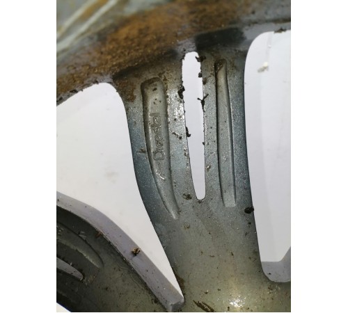 Диск литой R18