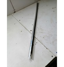 Молдинг стекла передний правый наружний