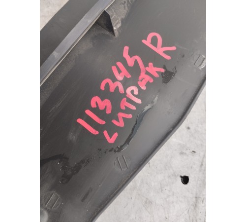 Накладка кабины крыши правая внутренняя 