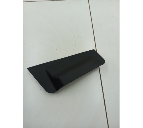 Накладка пластик салона левая