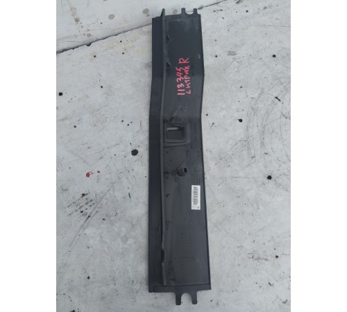 Накладка кабины крыши правая внутренняя 