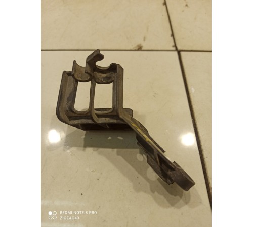 Кронштейн датчика ABS(передний правый)