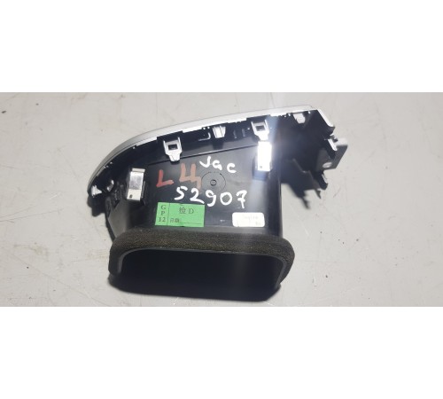 Дефлектор воздушный правый