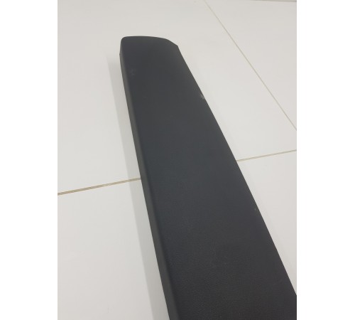 Обшивка крышки багажника