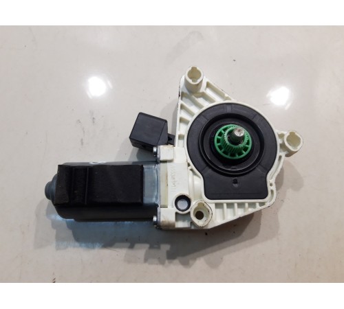 Моторчик стеклоподъемника (передний, левый)