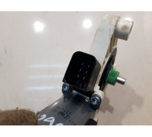 Моторчик стеклоподъемника (передний, левый)