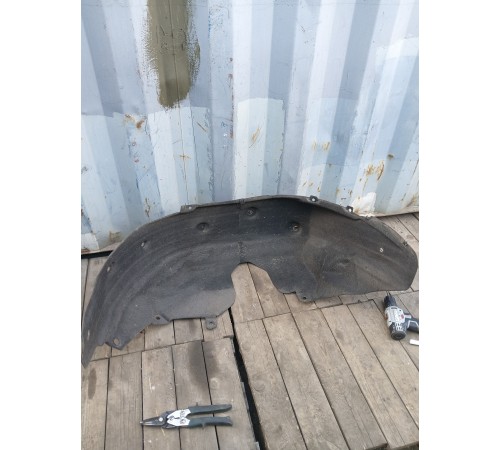 Локер (подкрылок) задний левый