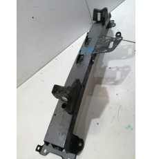 Усилитель переднего бампера